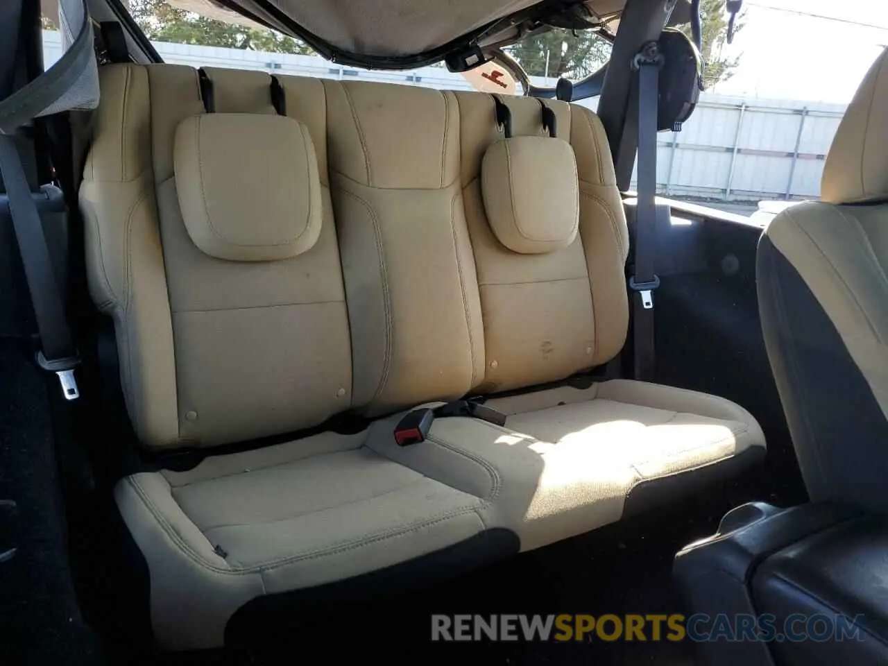11 Photograph of a damaged car 1C4GJXAG9KW609099 JEEP WRANGLER 2019