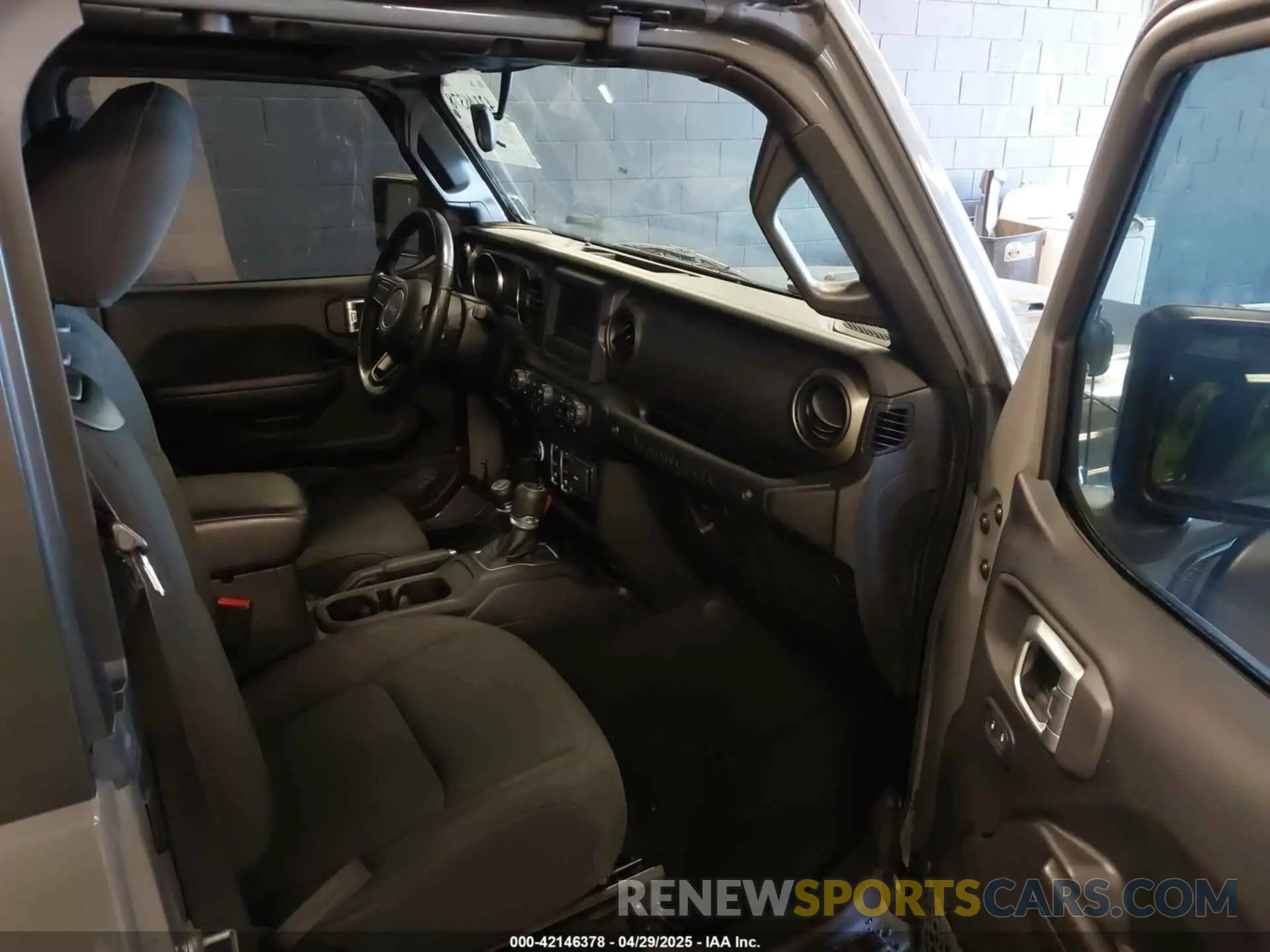 5 Photograph of a damaged car 1C4GJXAN4KW545438 JEEP WRANGLER 2019