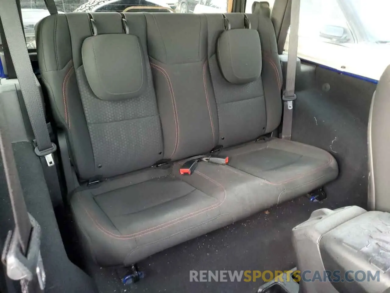 10 Photograph of a damaged car 1C4HJXCGXKW526427 JEEP WRANGLER 2019