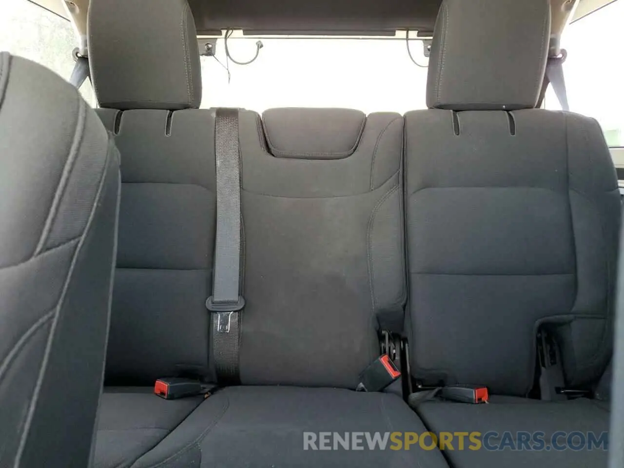 10 Photograph of a damaged car 1C4HJXDG0KW676318 JEEP WRANGLER 2019