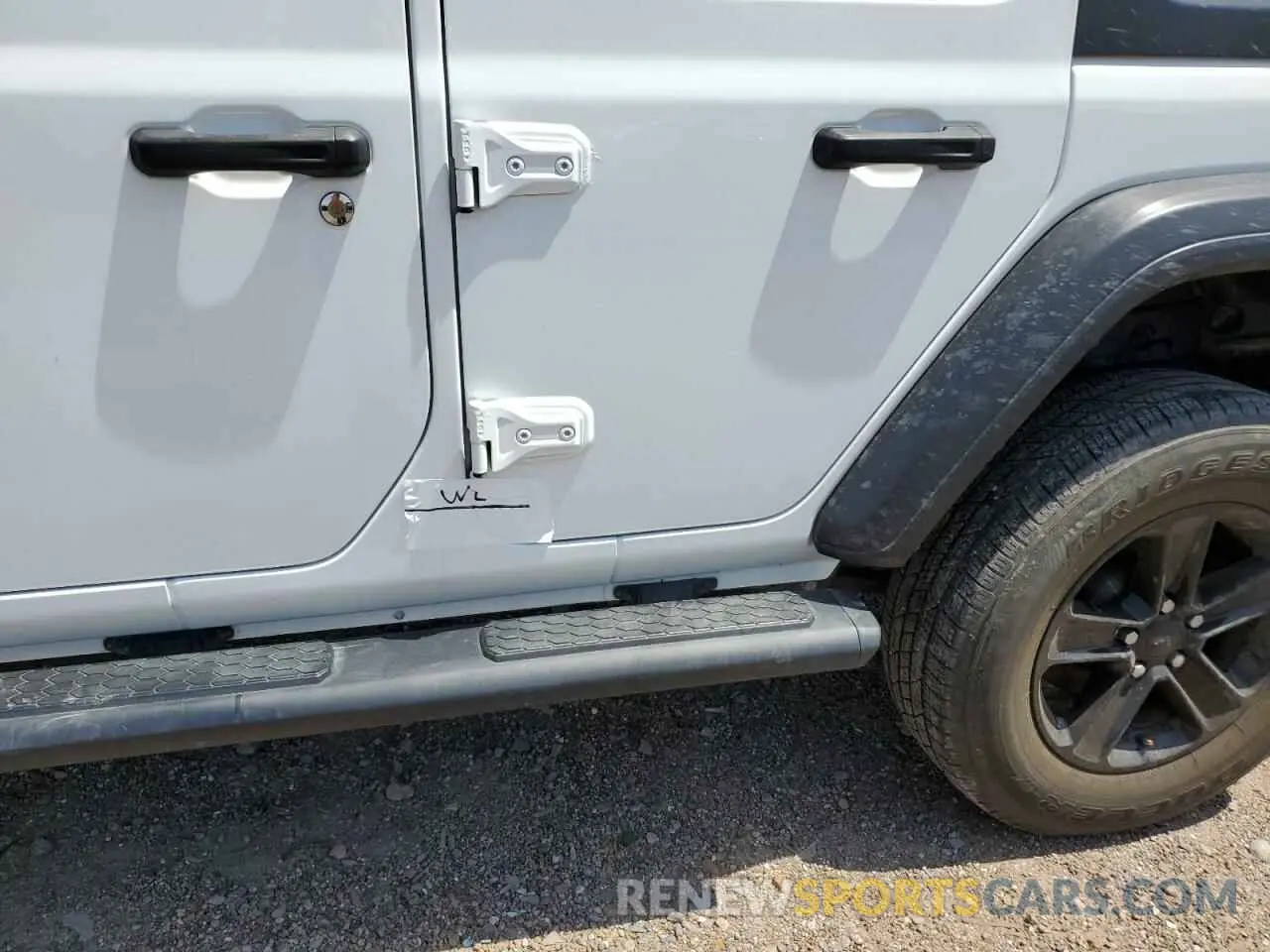 15 Photograph of a damaged car 1C4HJXDG0KW676318 JEEP WRANGLER 2019