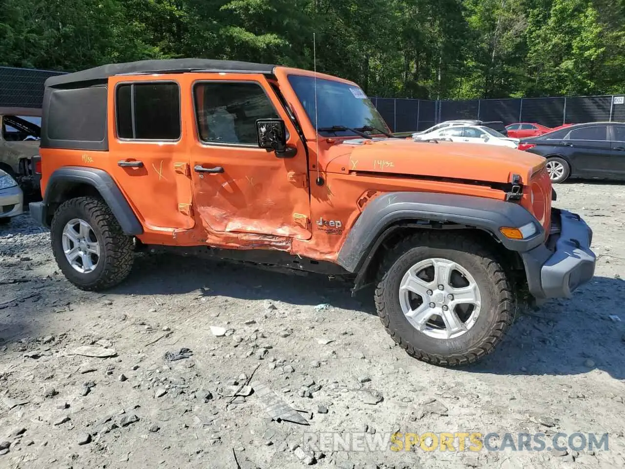 4 Photograph of a damaged car 1C4HJXDG2KW516005 JEEP WRANGLER 2019