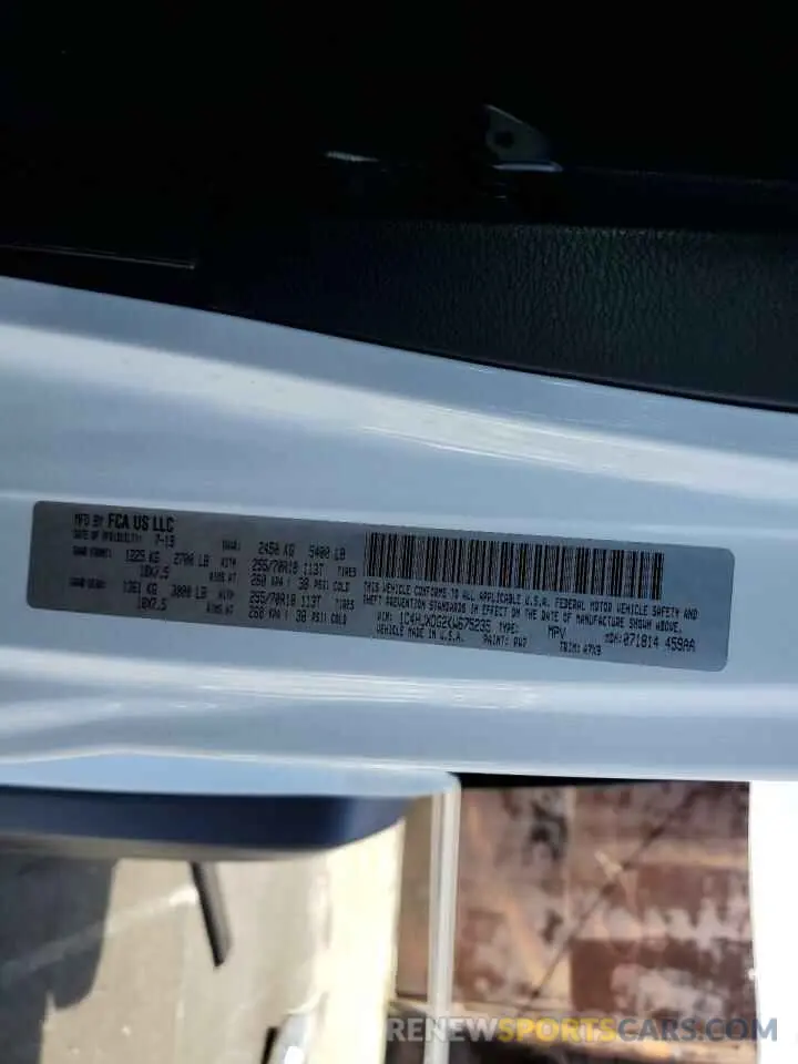 13 Photograph of a damaged car 1C4HJXDG2KW675235 JEEP WRANGLER 2019