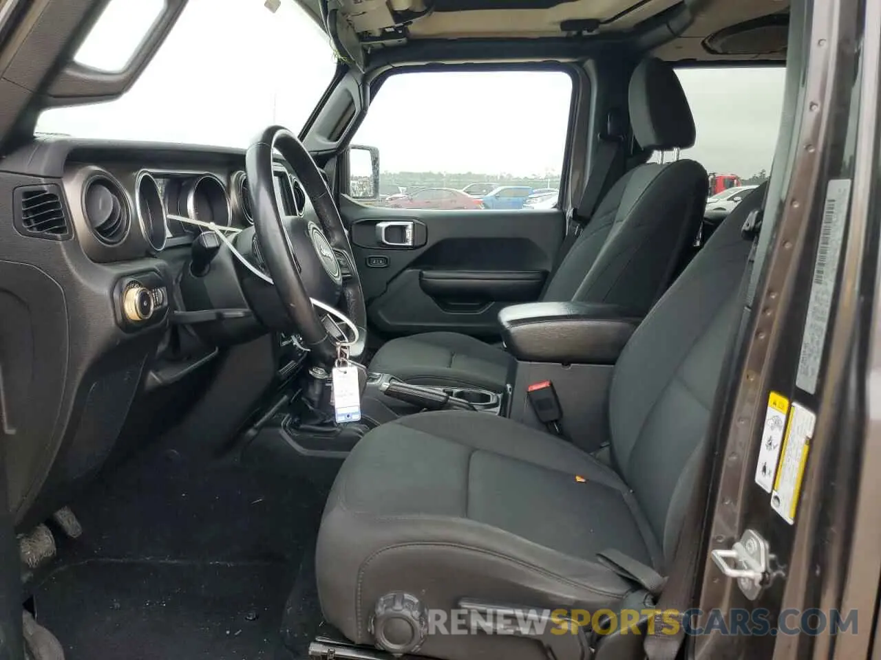 7 Photograph of a damaged car 1C4HJXDG6KW506285 JEEP WRANGLER 2019