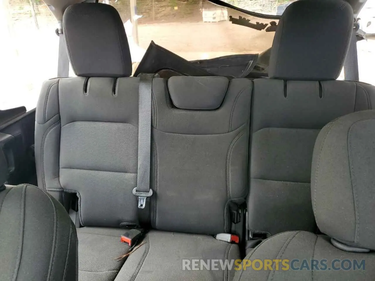 10 Photograph of a damaged car 1C4HJXDG6KW585358 JEEP WRANGLER 2019