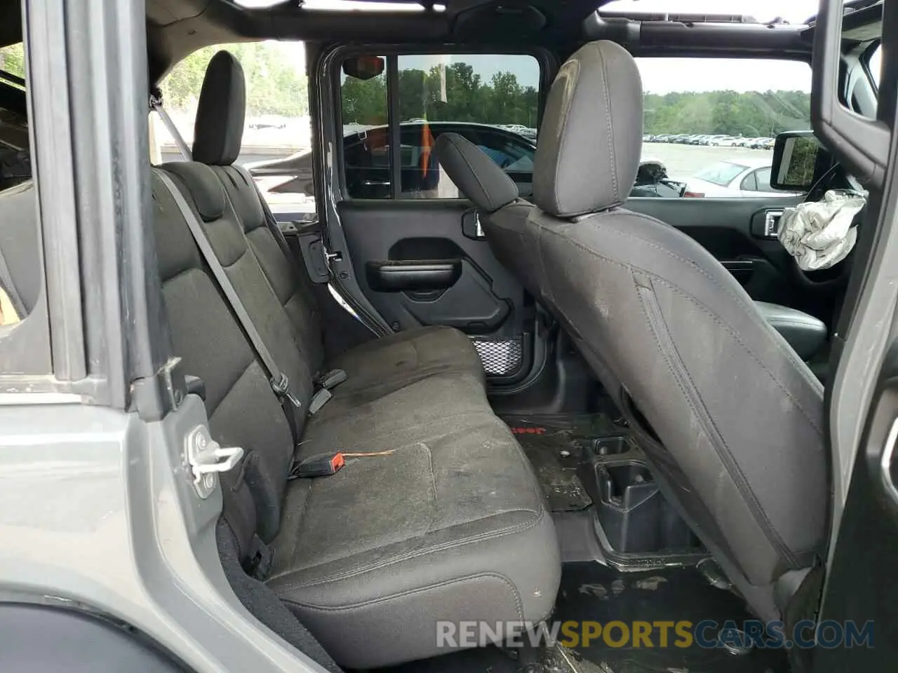 11 Photograph of a damaged car 1C4HJXDG6KW585358 JEEP WRANGLER 2019