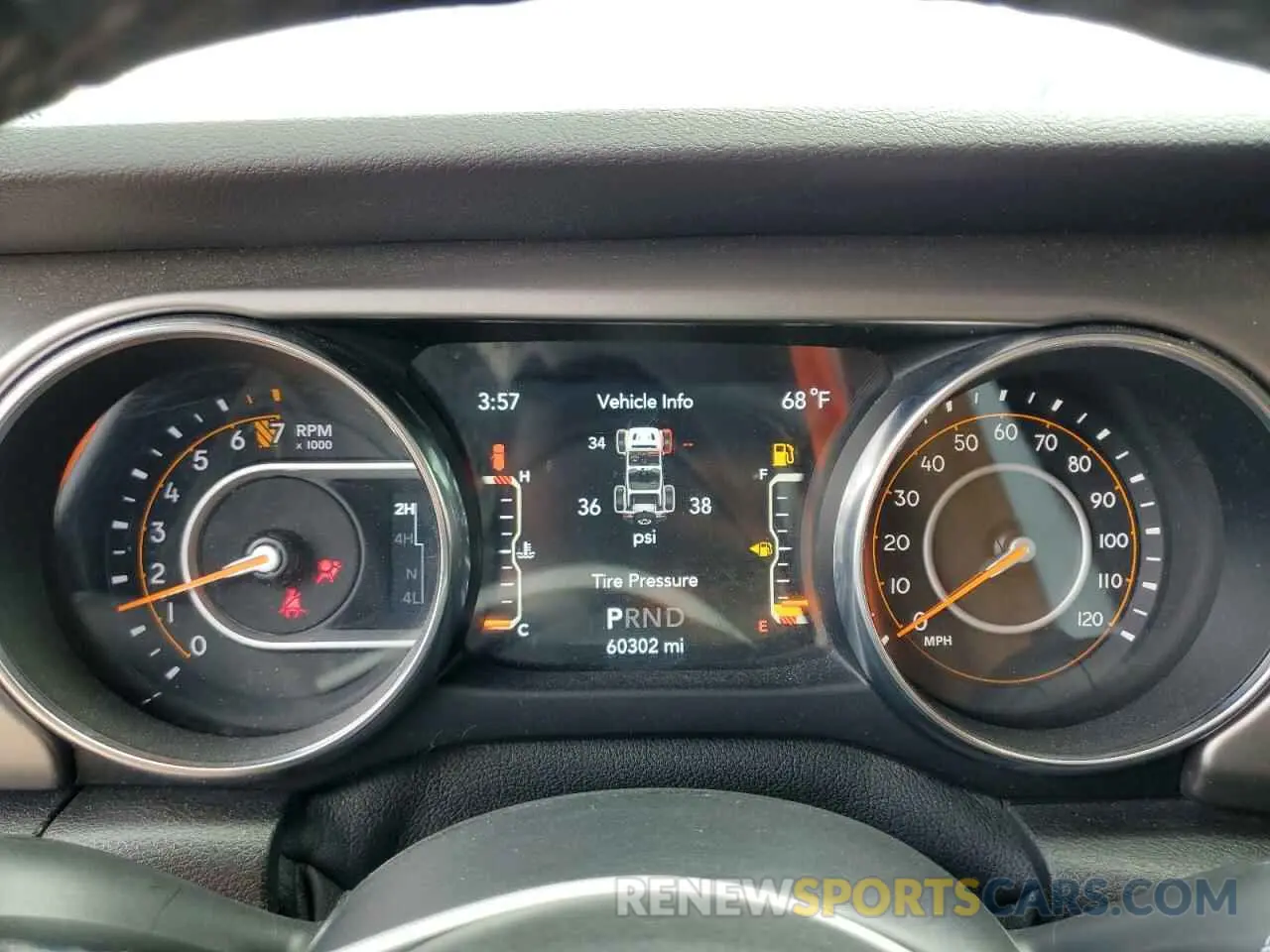 9 Photograph of a damaged car 1C4HJXDG6KW628516 JEEP WRANGLER 2019