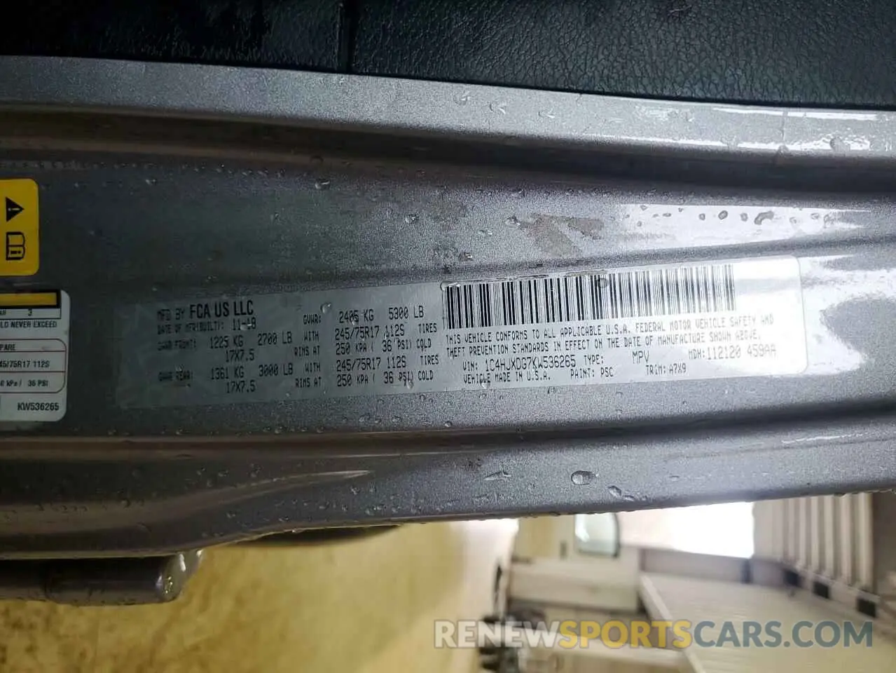 14 Photograph of a damaged car 1C4HJXDG7KW536265 JEEP WRANGLER 2019