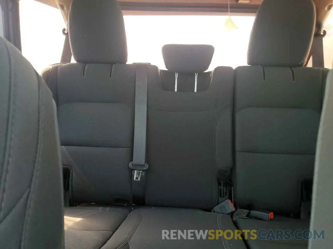 10 Photograph of a damaged car 1C4HJXDG7KW603821 JEEP WRANGLER 2019