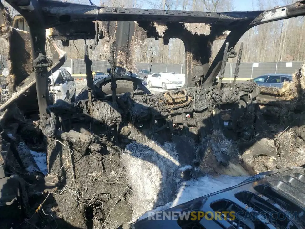 10 Photograph of a damaged car 1C4HJXDG9KW556873 JEEP WRANGLER 2019