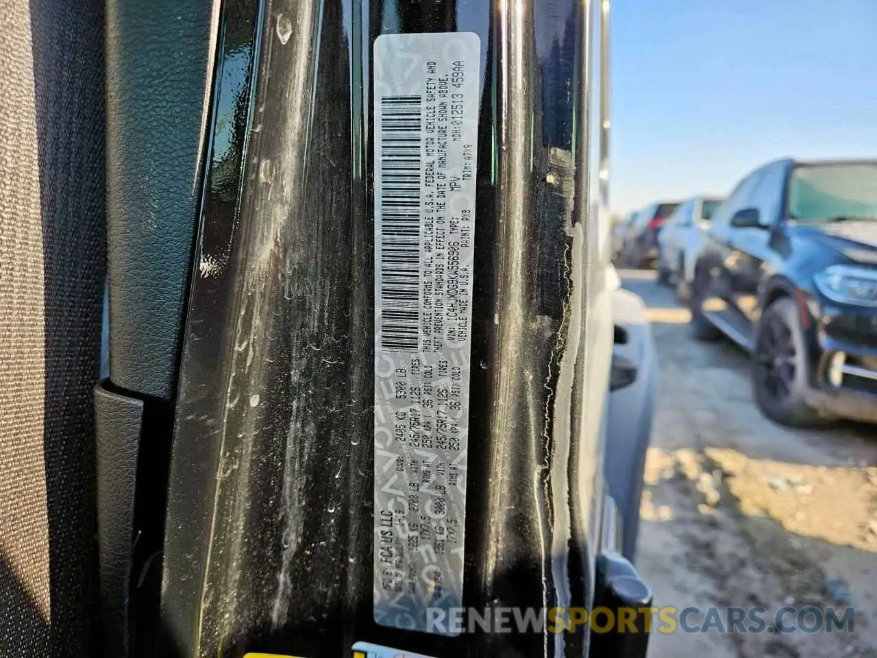 13 Photograph of a damaged car 1C4HJXDG9KW556906 JEEP WRANGLER 2019