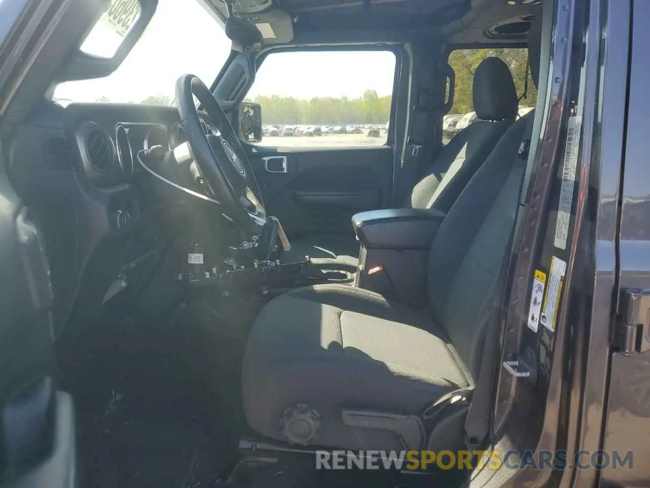 7 Photograph of a damaged car 1C4HJXDGXKW530346 JEEP WRANGLER 2019