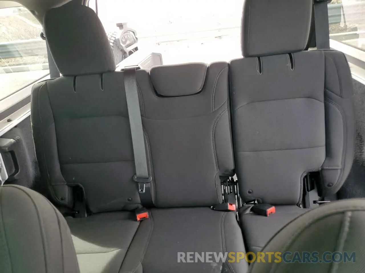 10 Photograph of a damaged car 1C4HJXDN4KW524430 JEEP WRANGLER 2019