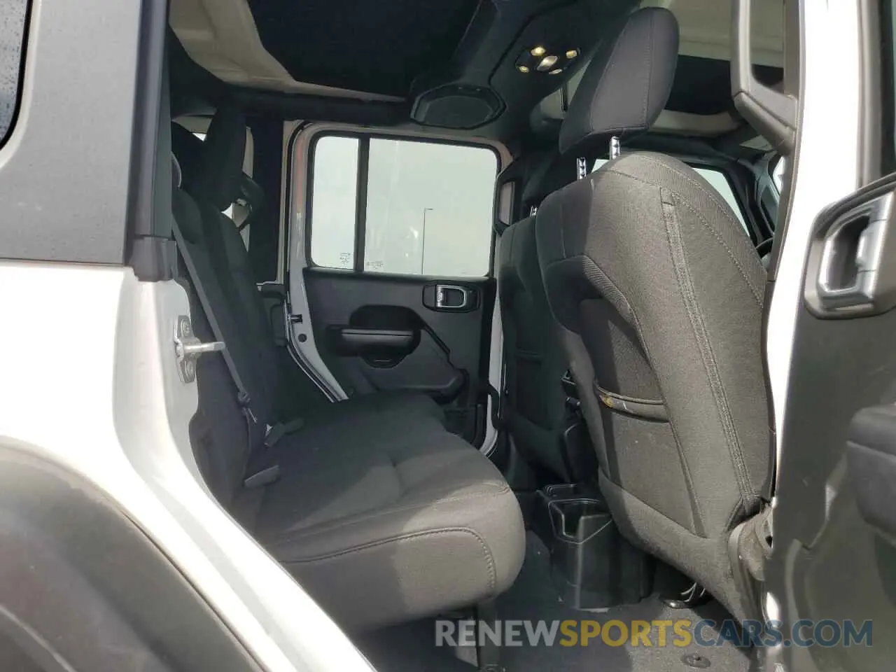 11 Photograph of a damaged car 1C4HJXDN4KW524430 JEEP WRANGLER 2019