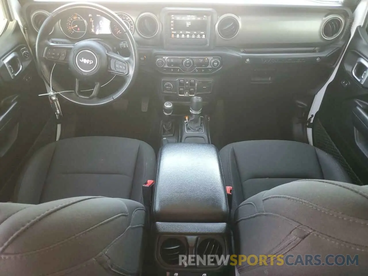 8 Photograph of a damaged car 1C4HJXDN4KW524430 JEEP WRANGLER 2019