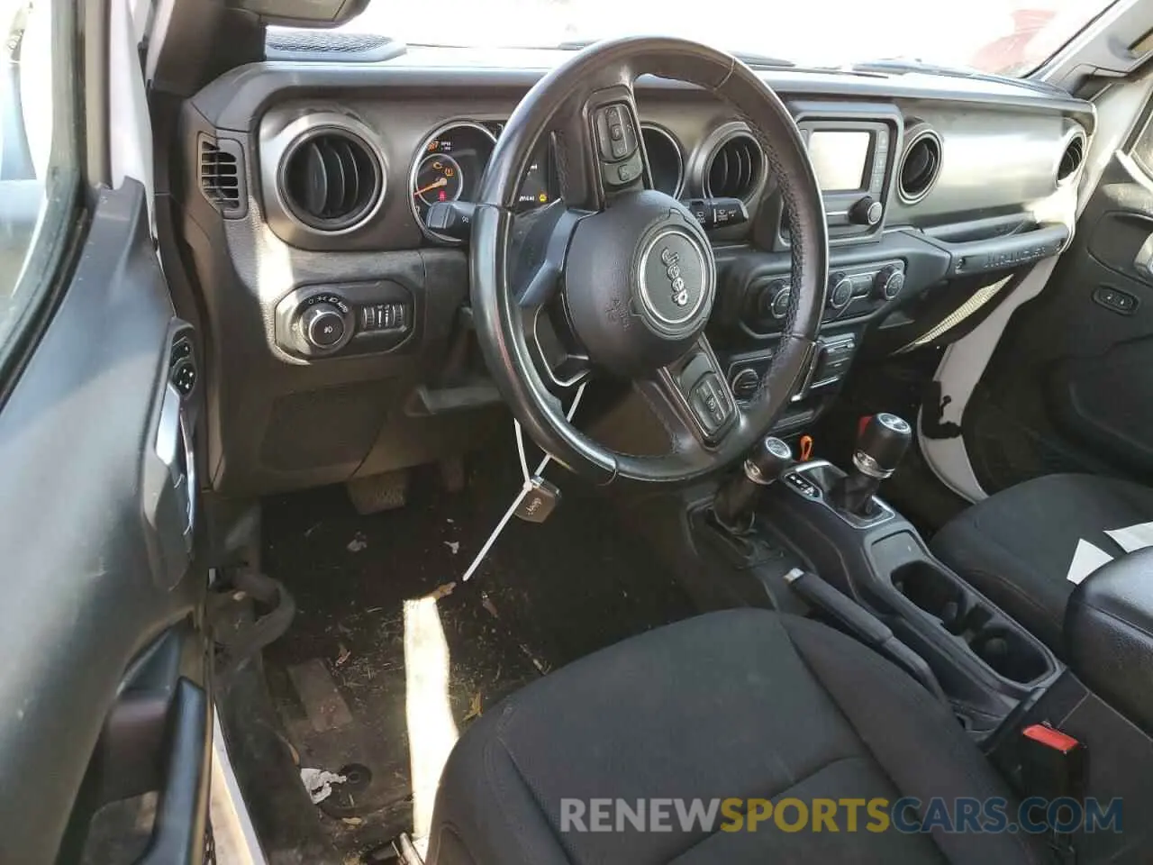 8 Photograph of a damaged car 1C4HJXDN4KW592078 JEEP WRANGLER 2019
