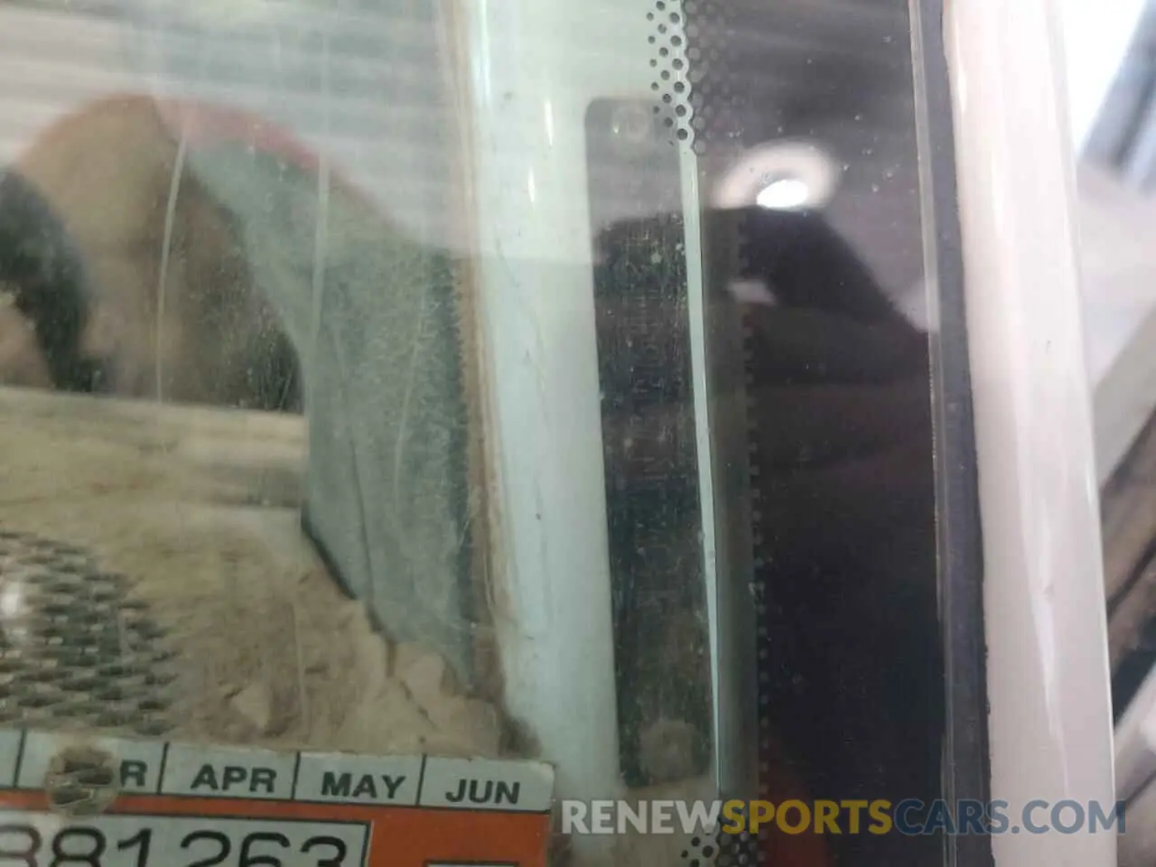 13 Photograph of a damaged car 1C4HJXDN7KW644917 JEEP WRANGLER 2019