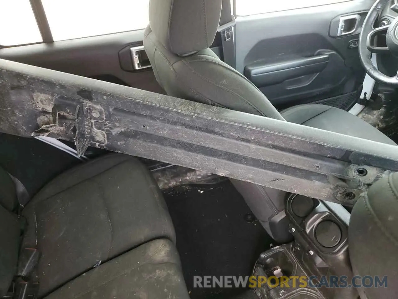 12 Photograph of a damaged car 1C4HJXDN7KW689971 JEEP WRANGLER 2019