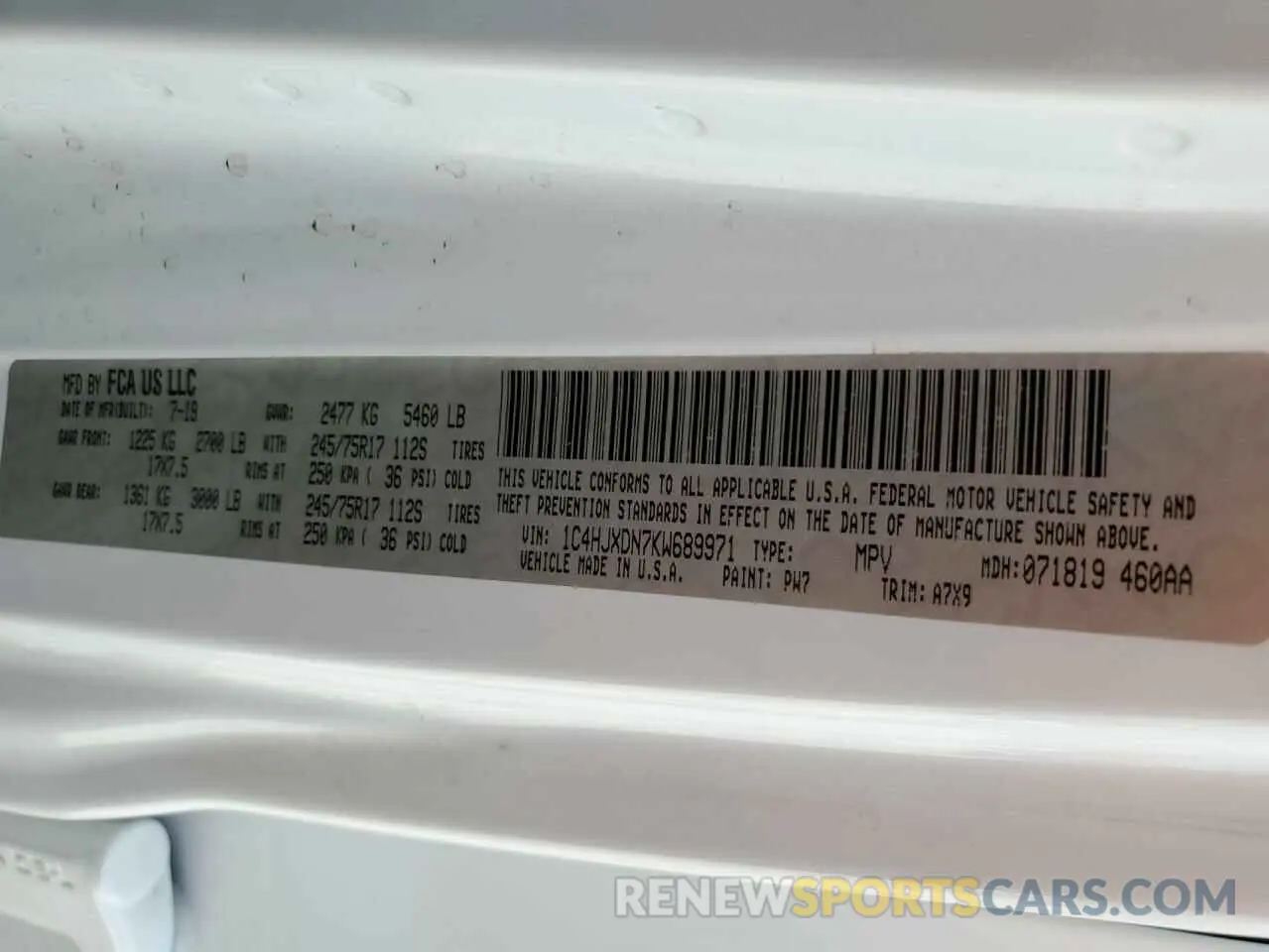 13 Photograph of a damaged car 1C4HJXDN7KW689971 JEEP WRANGLER 2019