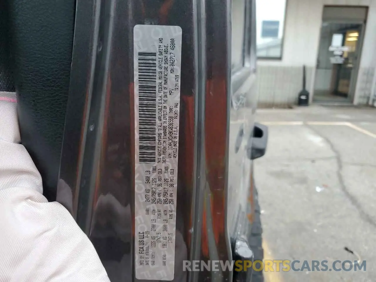 14 Photograph of a damaged car 1C4HJXDN9KW636558 JEEP WRANGLER 2019