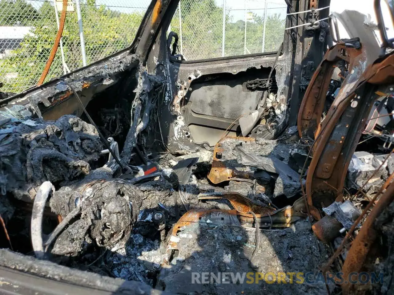 7 Photograph of a damaged car 1C4HJXDN9KW636706 JEEP WRANGLER 2019