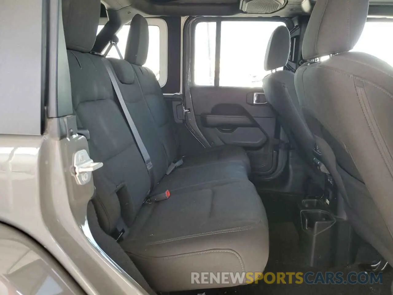 11 Photograph of a damaged car 1C4HJXEG0KW532685 JEEP WRANGLER 2019