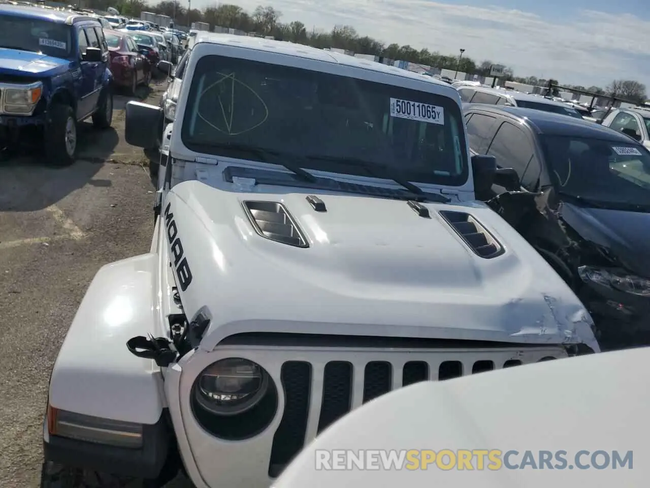 5 Photograph of a damaged car 1C4HJXEG0KW562091 JEEP WRANGLER 2019