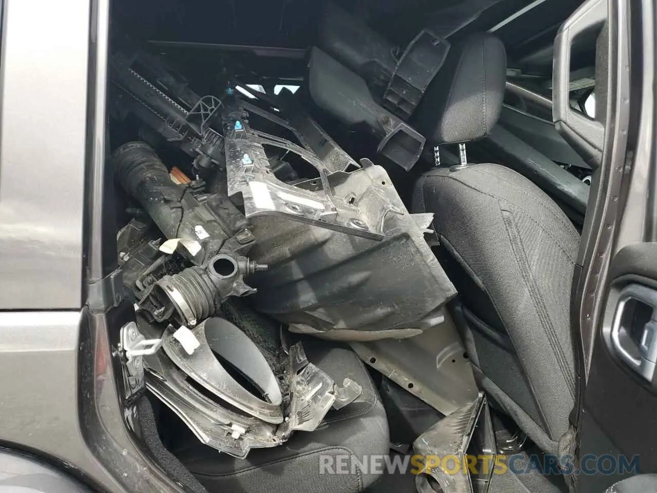 11 Photograph of a damaged car 1C4HJXEG3KW661469 JEEP WRANGLER 2019
