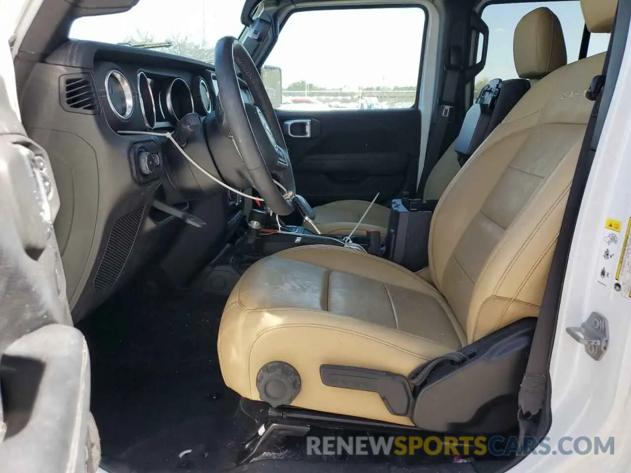 7 Photograph of a damaged car 1C4HJXEG8KW574005 JEEP WRANGLER 2019