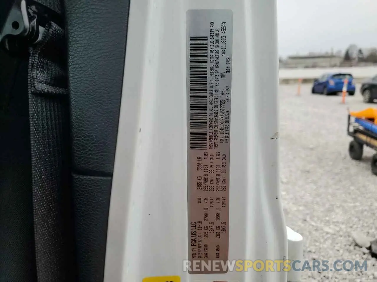 14 Photograph of a damaged car 1C4HJXEGXKW517725 JEEP WRANGLER 2019