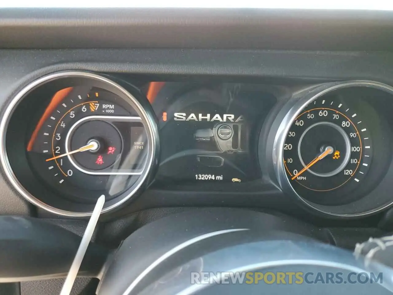 9 Photograph of a damaged car 1C4HJXEGXKW569095 JEEP WRANGLER 2019