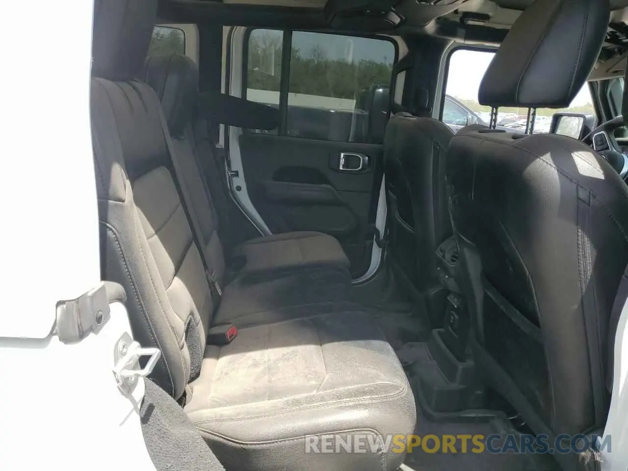 11 Photograph of a damaged car 1C4HJXEGXKW651960 JEEP WRANGLER 2019