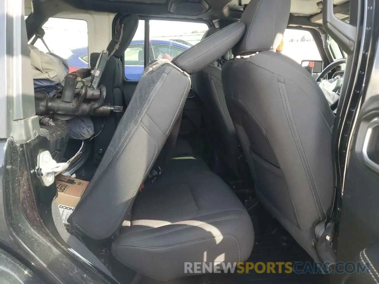 11 Photograph of a damaged car 1C4HJXEN3KW561998 JEEP WRANGLER 2019