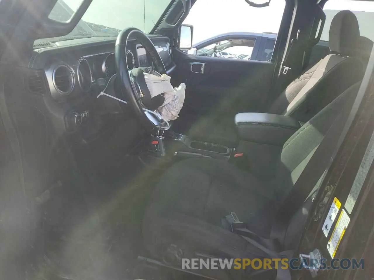 7 Photograph of a damaged car 1C4HJXEN3KW561998 JEEP WRANGLER 2019