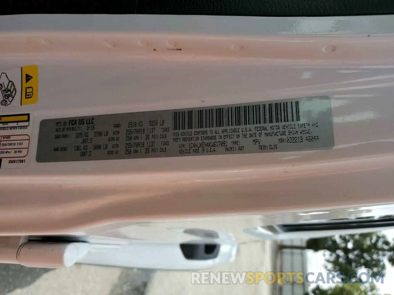 15 Photograph of a damaged car 1C4HJXEN4KW617091 JEEP WRANGLER 2019