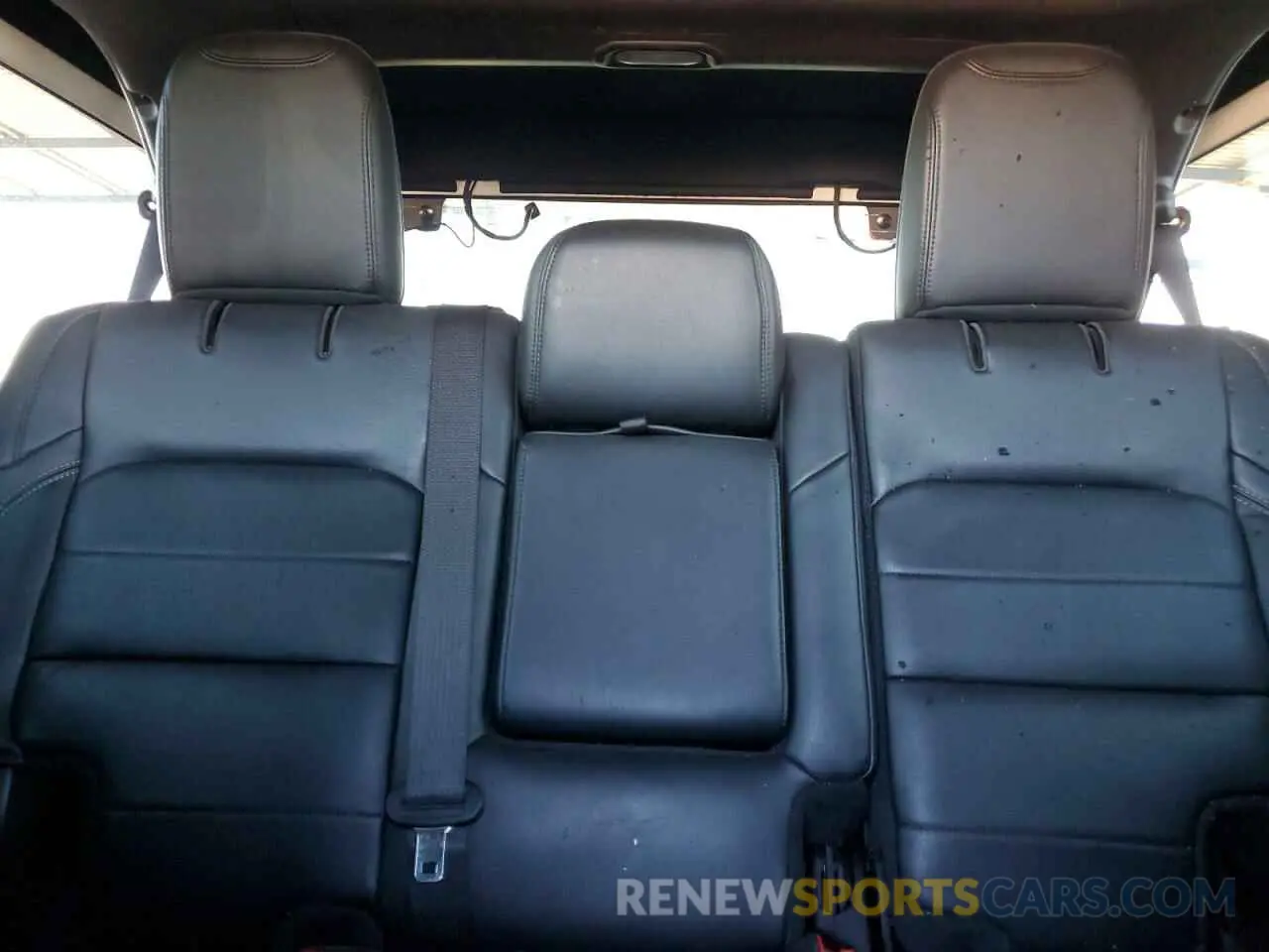 10 Photograph of a damaged car 1C4HJXENXKW617130 JEEP WRANGLER 2019