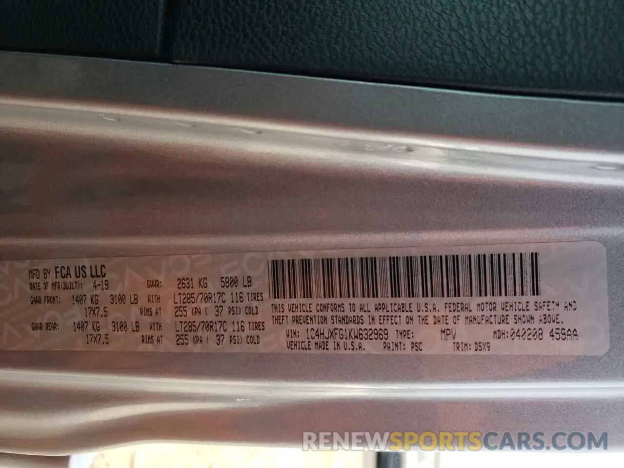 12 Photograph of a damaged car 1C4HJXFG1KW632969 JEEP WRANGLER 2019