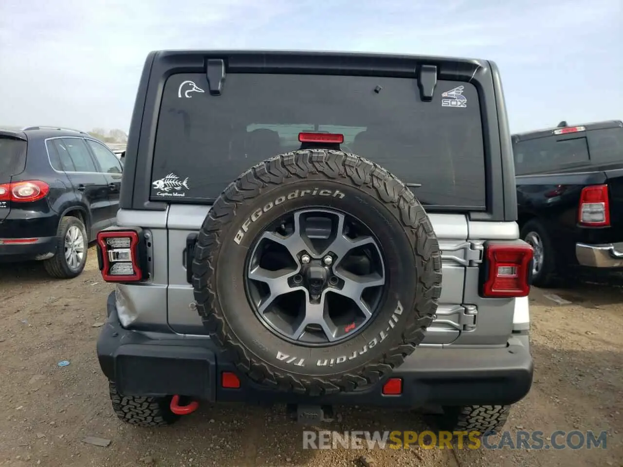 6 Photograph of a damaged car 1C4HJXFG1KW632969 JEEP WRANGLER 2019