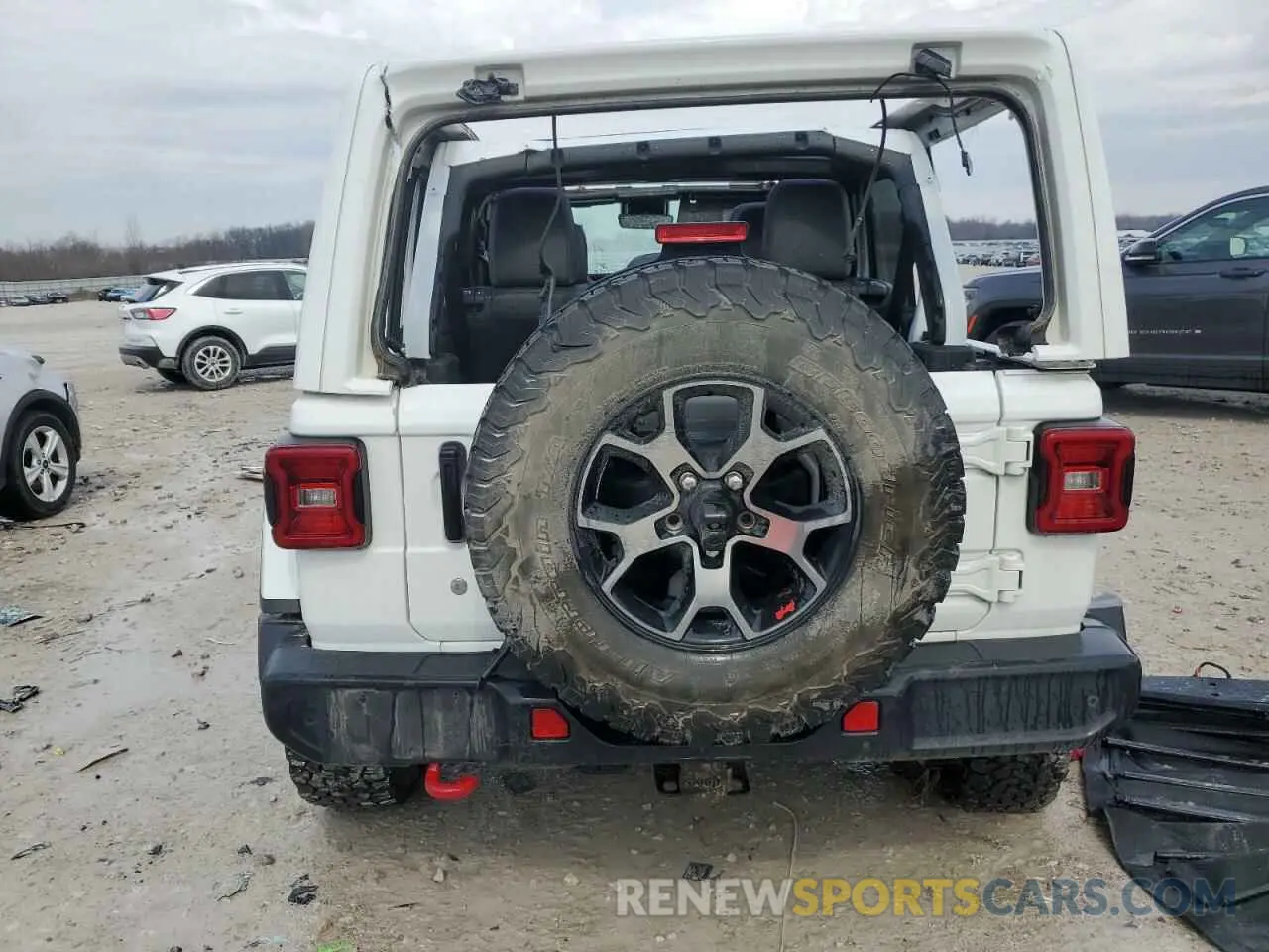 6 Photograph of a damaged car 1C4HJXFG3KW640345 JEEP WRANGLER 2019
