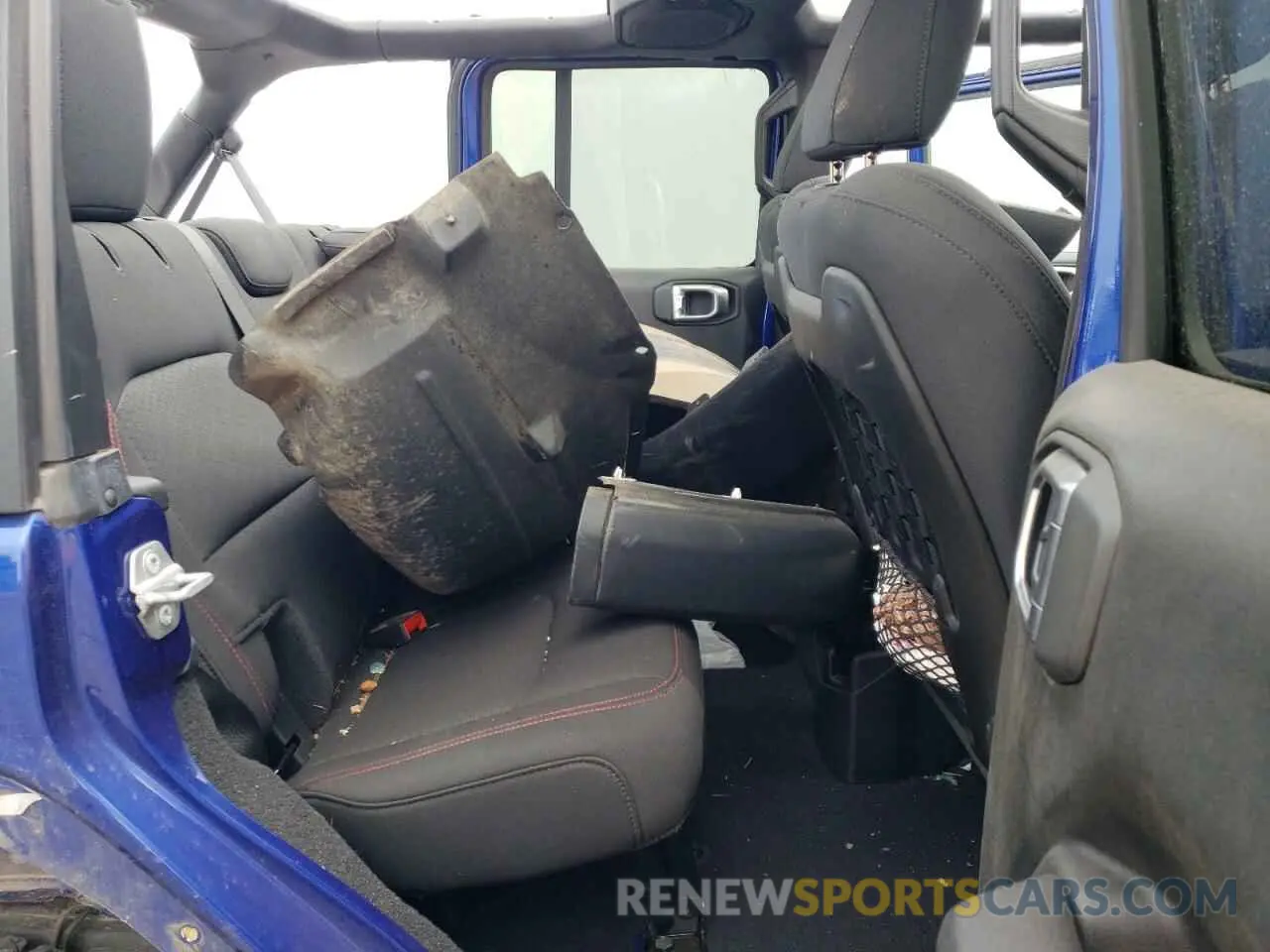 10 Photograph of a damaged car 1C4HJXFG3KW685107 JEEP WRANGLER 2019