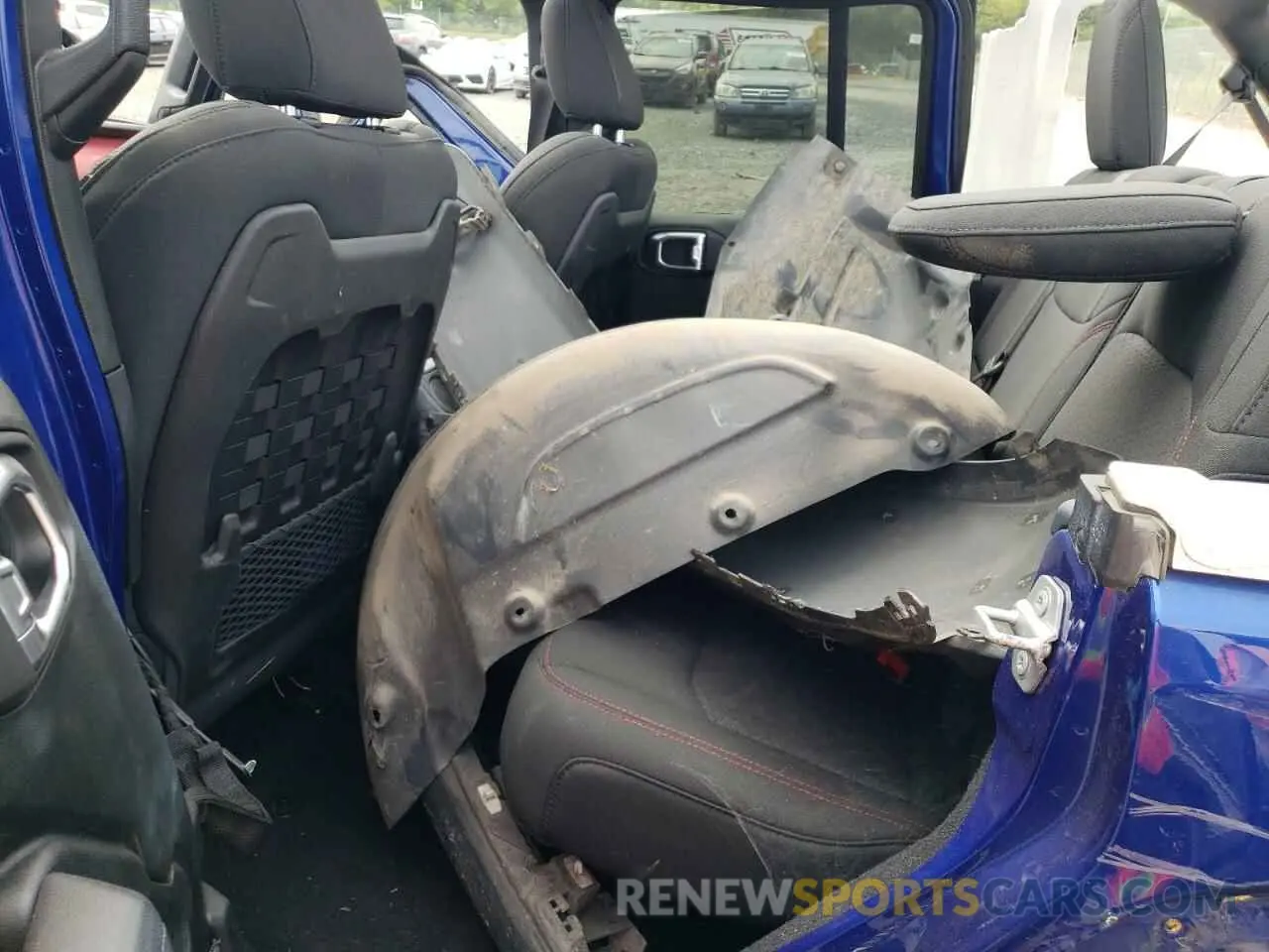 12 Photograph of a damaged car 1C4HJXFG3KW685107 JEEP WRANGLER 2019
