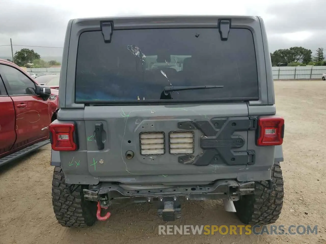 6 Photograph of a damaged car 1C4HJXFG6KW661609 JEEP WRANGLER 2019