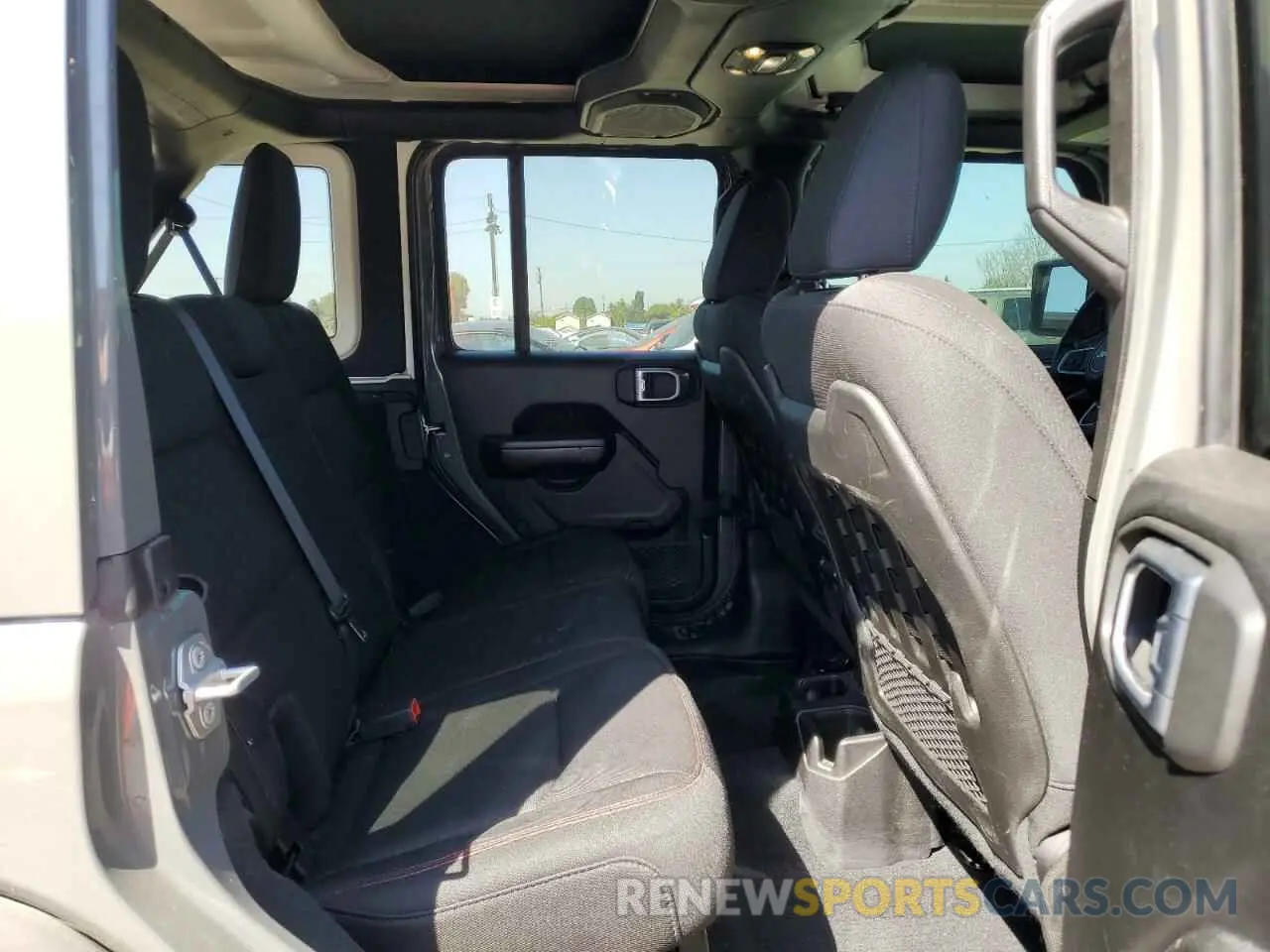 11 Photograph of a damaged car 1C4HJXFN1KW502477 JEEP WRANGLER 2019