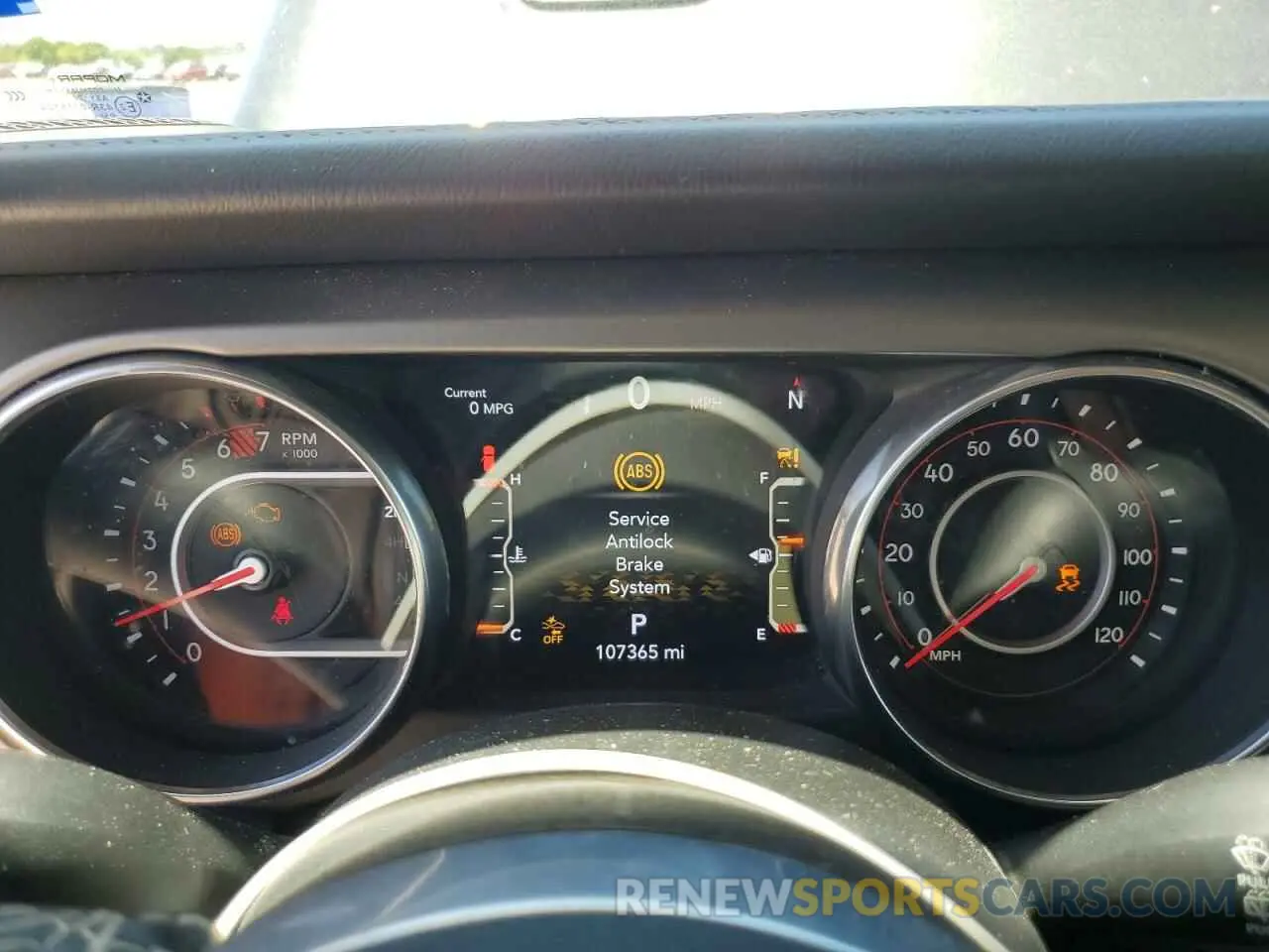 9 Photograph of a damaged car 1C4HJXFN3KW524951 JEEP WRANGLER 2019