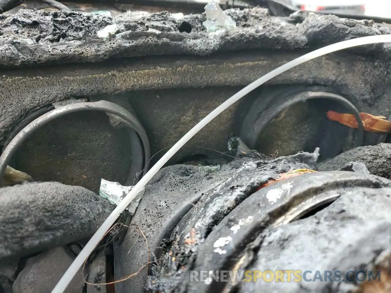 9 Photograph of a damaged car 1C4HJXFN3KW547324 JEEP WRANGLER 2019