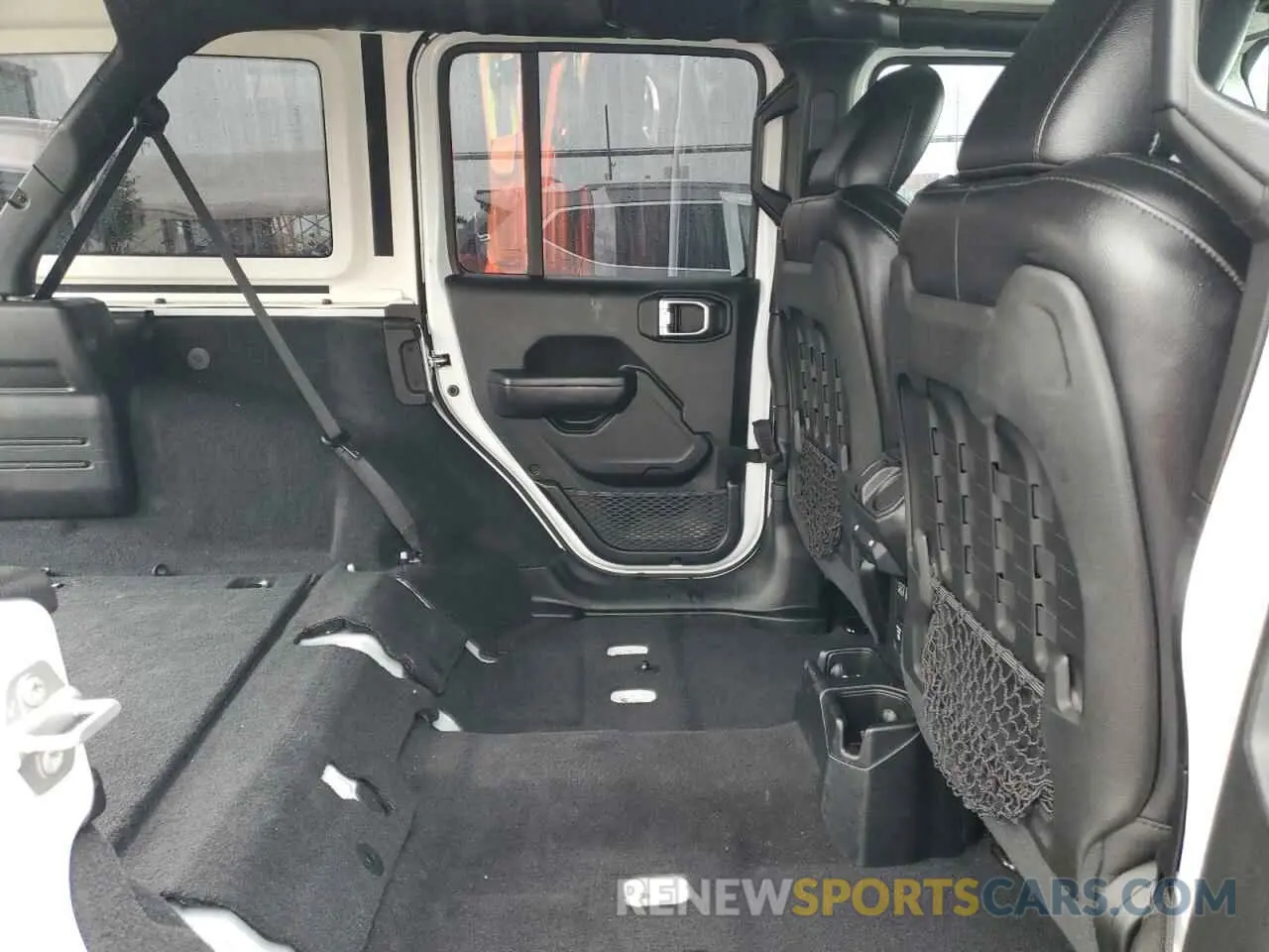 12 Photograph of a damaged car 1C4HJXFN9KW664602 JEEP WRANGLER 2019