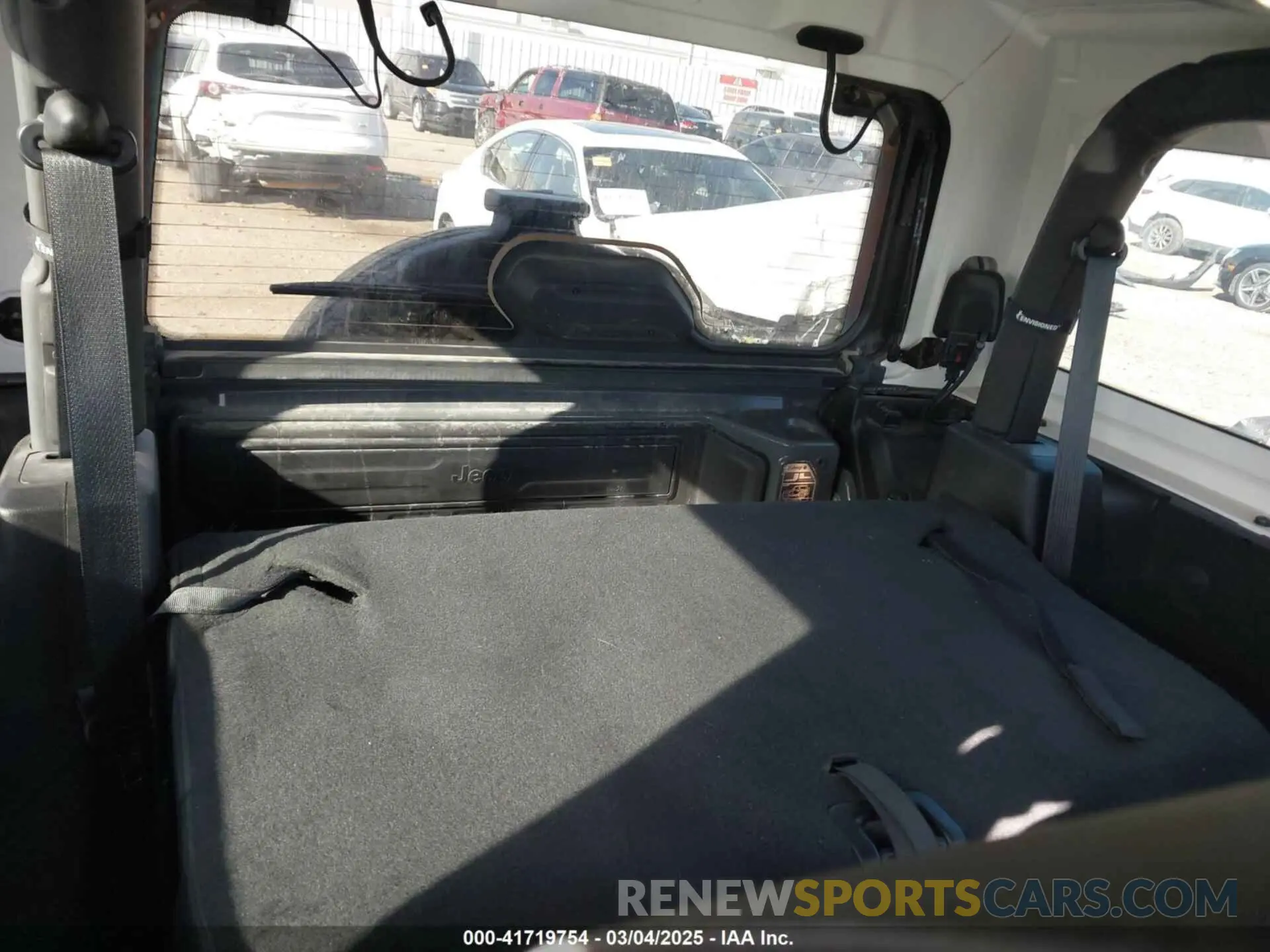 8 Photograph of a damaged car 1C4GJXAG4LW164787 JEEP WRANGLER 2020