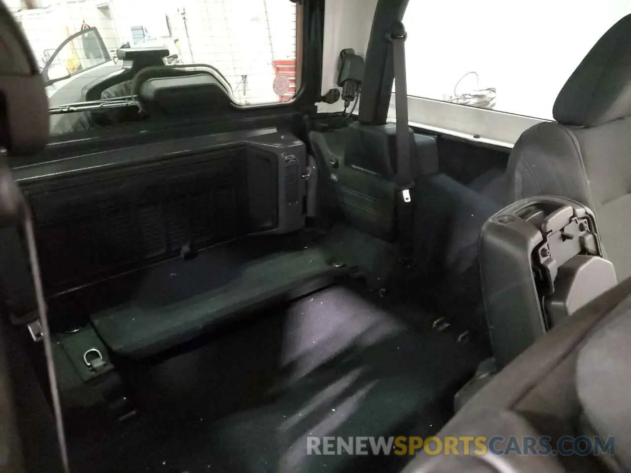 10 Photograph of a damaged car 1C4GJXAG8LW203798 JEEP WRANGLER 2020