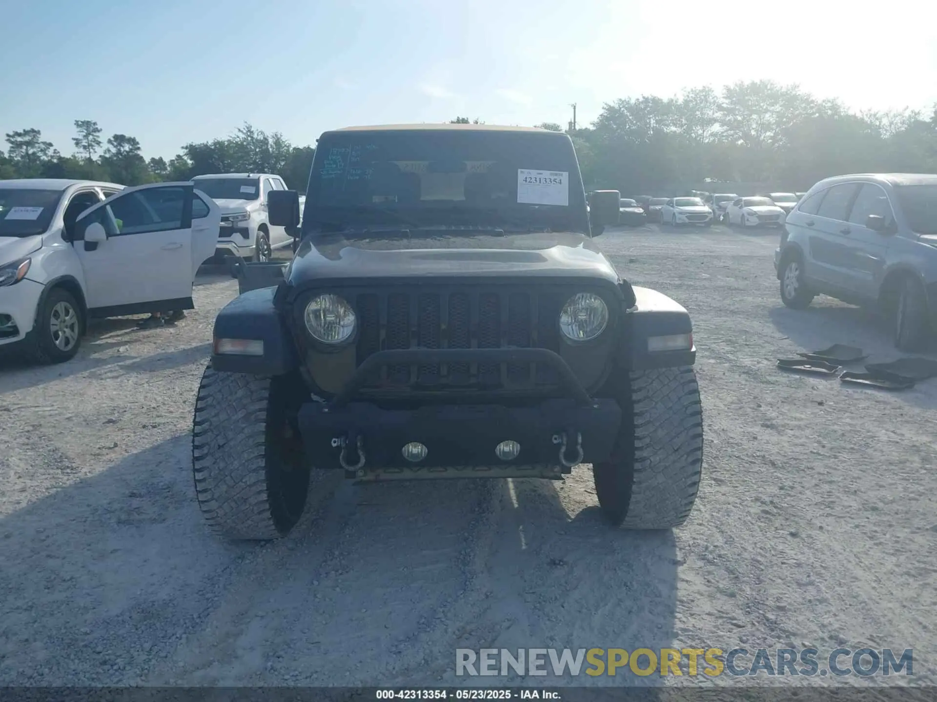 13 Photograph of a damaged car 1C4GJXAN1LW146701 JEEP WRANGLER 2020