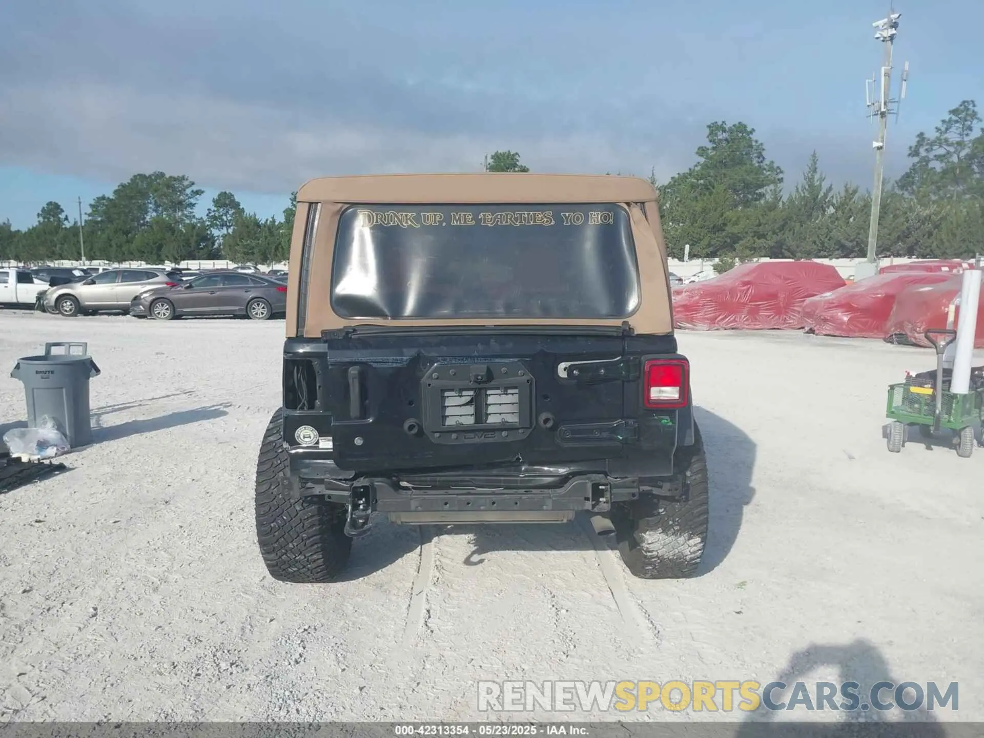 17 Photograph of a damaged car 1C4GJXAN1LW146701 JEEP WRANGLER 2020